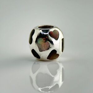 PANDORA Love Me Heart Charm 790398MPB 925 ALE Black Mother Of Pearl Retired Bead